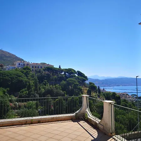 아파트 Terrazza Mediterranea